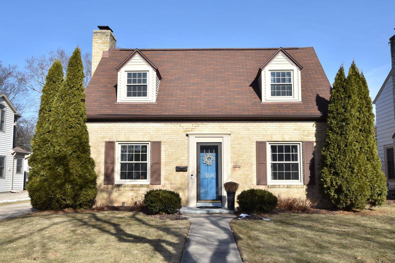 Wauwatosa, WI 53226,9224 Beverly PLACE