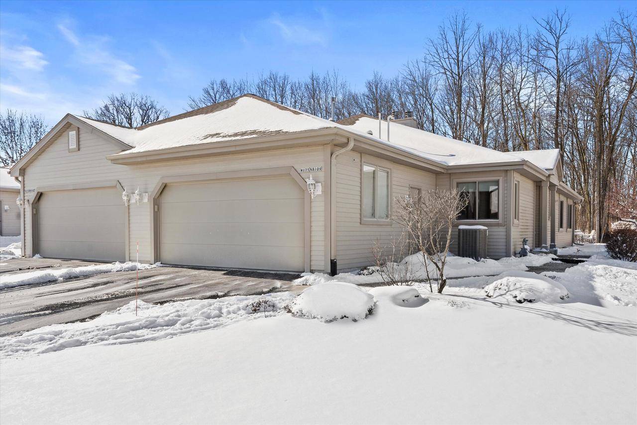 Menomonee Falls, WI 53051,W175N8109 Robin CIRCLE