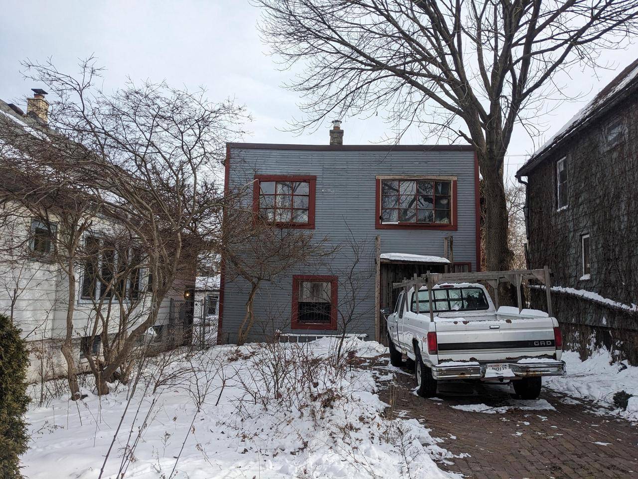 Milwaukee, WI 53212,4038 N 6th STREET