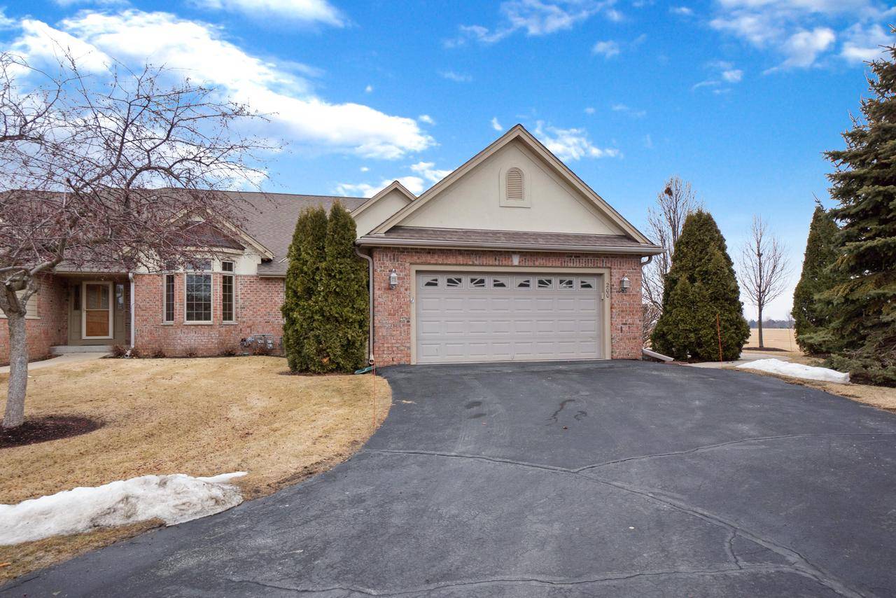 North Prairie, WI 53153,200 Eagles Cove CIRCLE