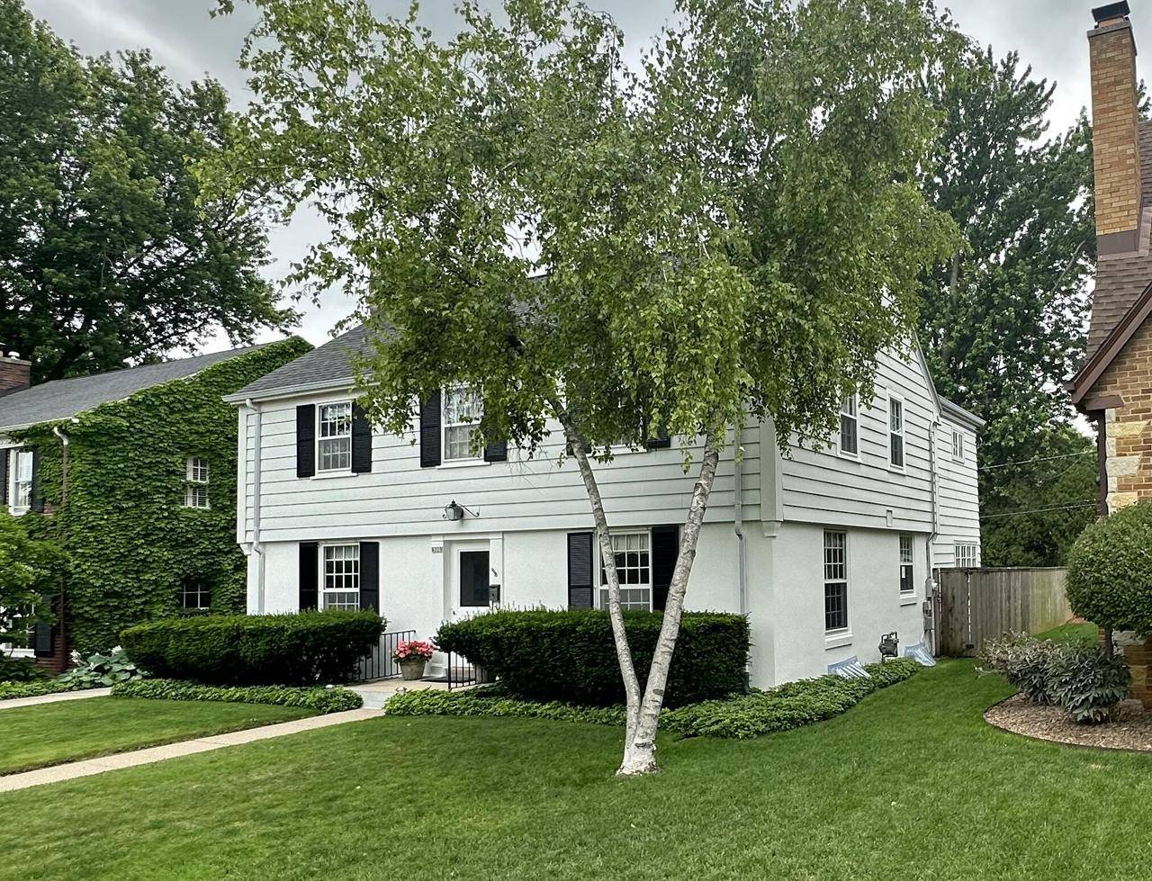 Whitefish Bay, WI 53217,6329 N Berkeley BOULEVARD
