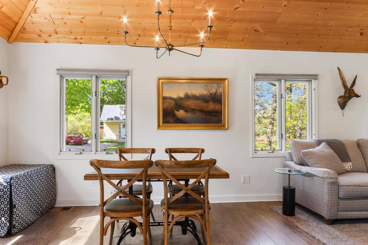 Williams Bay, WI 53191,44 Oakwood STREET