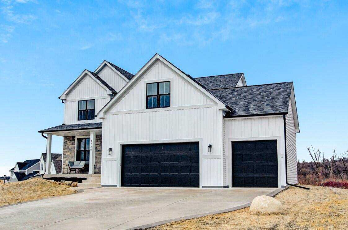 Waukesha, WI 53188,3725 Olde Howell ROAD