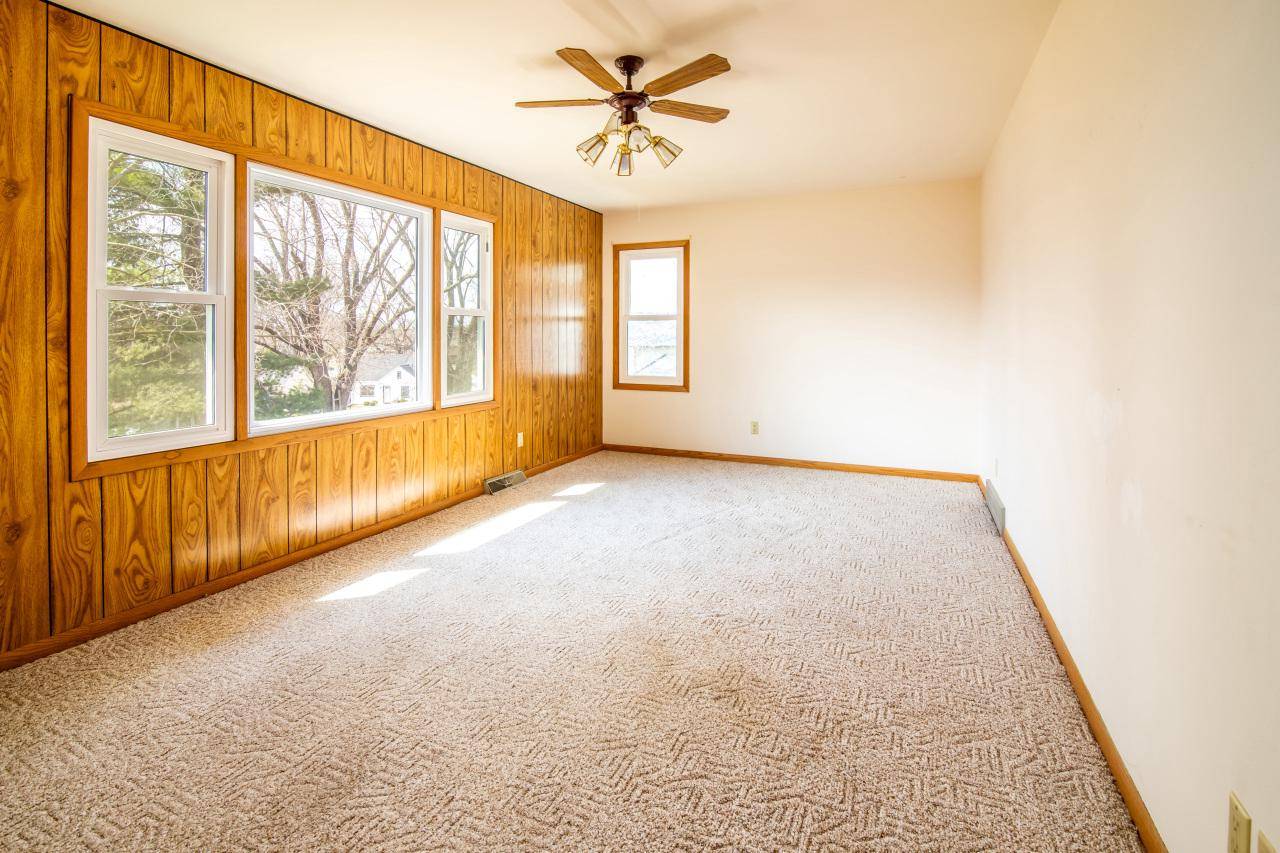 Watertown, WI 53094,108 Fairview STREET