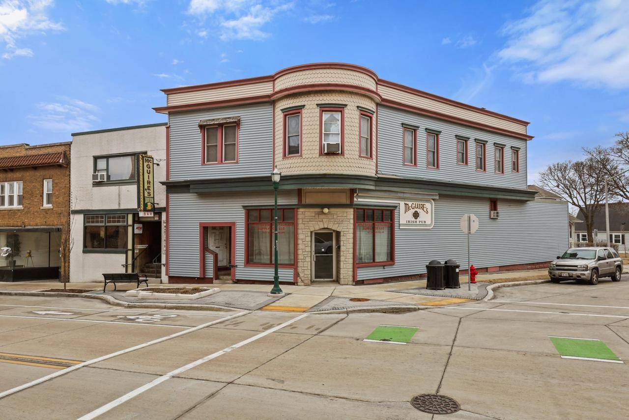 West Allis, WI 53214,6237 W National AVENUE