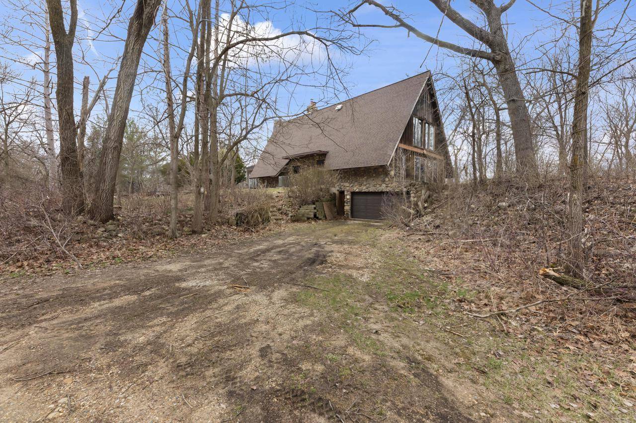 Palmyra, WI 53156,W1275 South Shore DRIVE