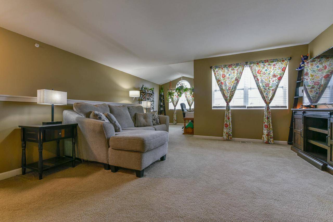 Franklin, WI 53132,9185 W Elm COURT #E