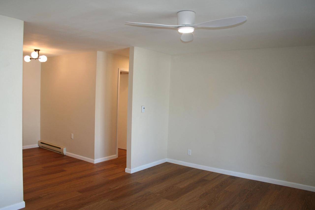 Racine, WI 53402,4845 Scotts WAY #103