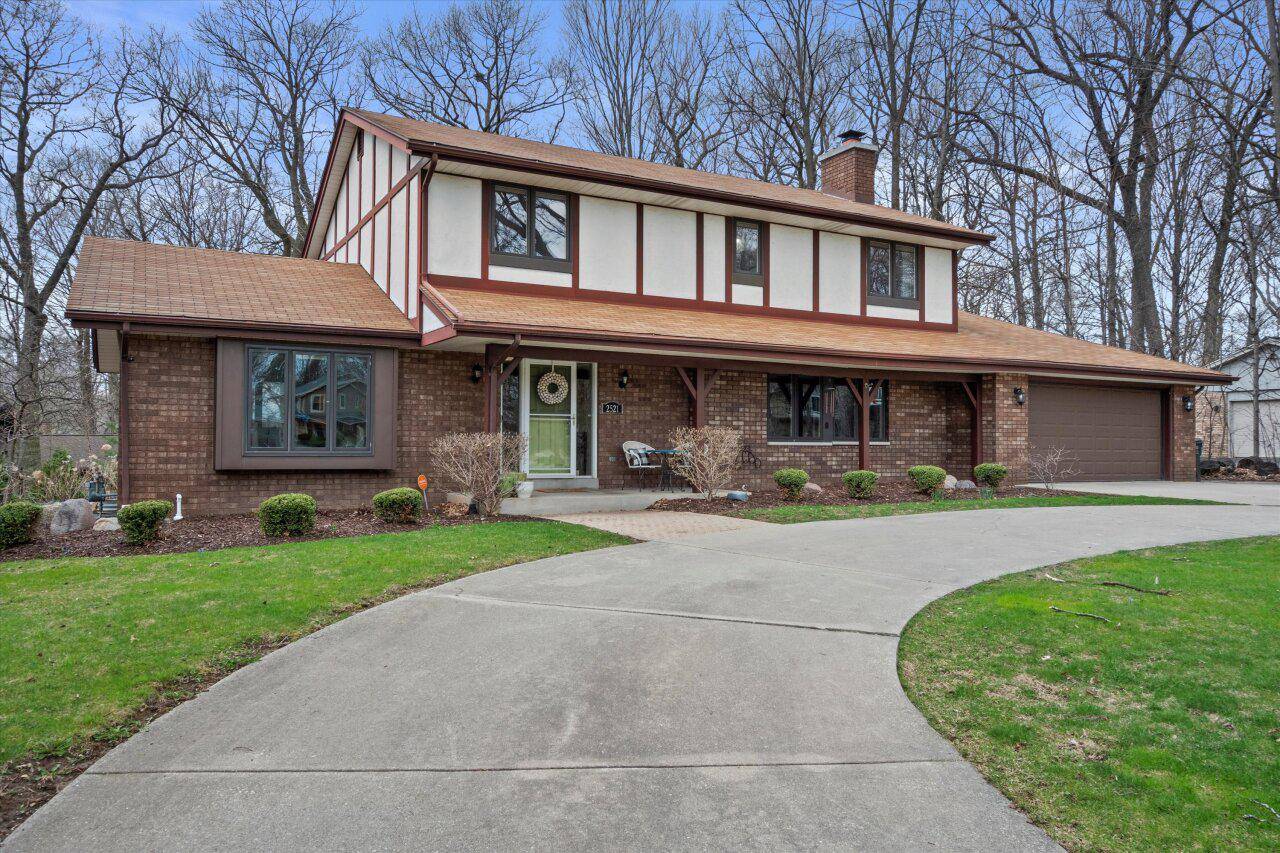 Glendale, WI 53209,2521 W Wending DRIVE
