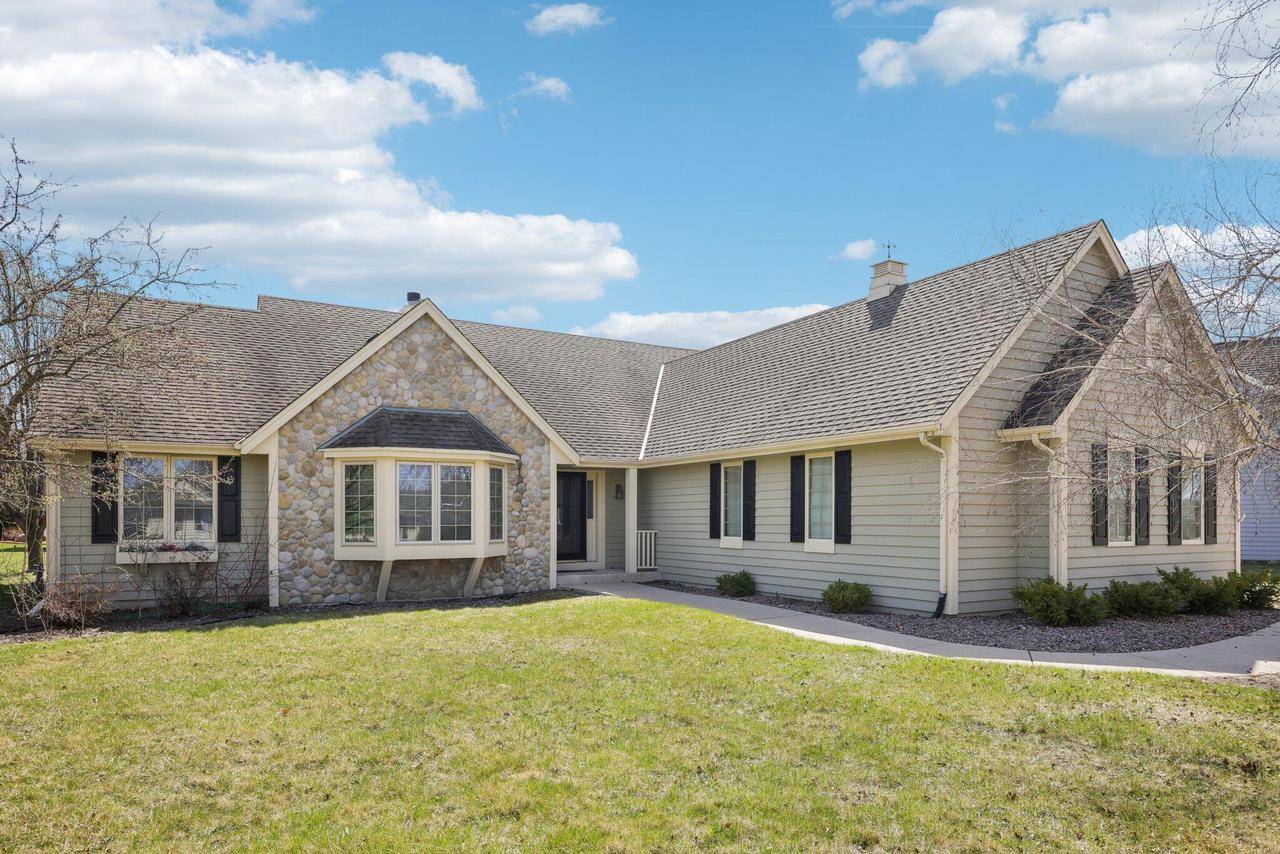 Waukesha, WI 53189,1617 Legend CIRCLE