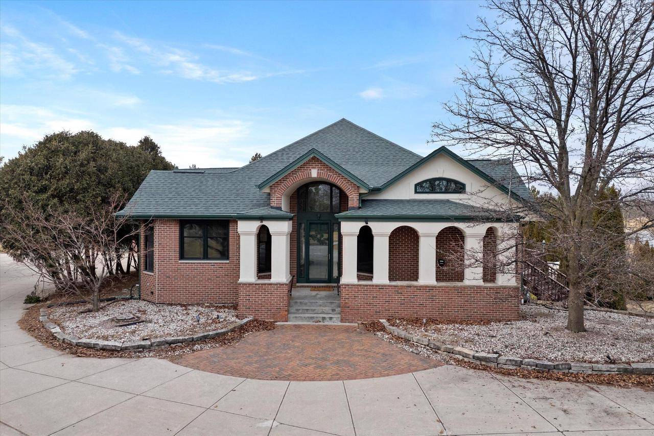 Franklin, WI 53132,7767 S Cambridge COURT