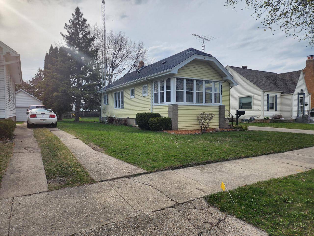 Kenosha, WI 53143,7610 29th AVENUE