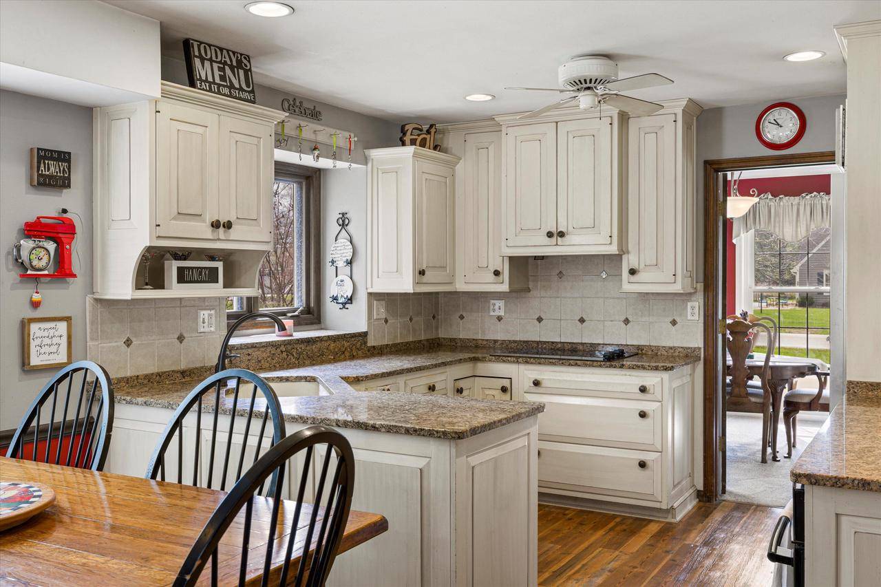 Delafield, WI 53018,259 Fieldstone ROAD
