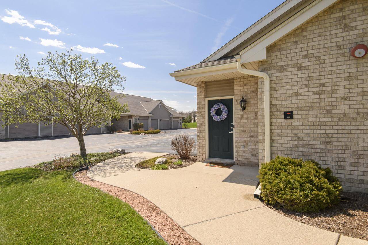 Brookfield, WI 53045,18520 Emerald CIRCLE #H