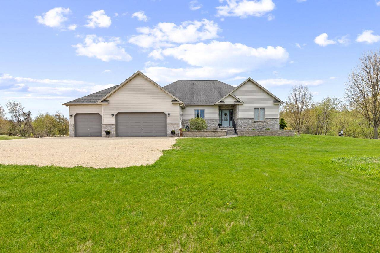 West Bend, WI 53090,3045 Newark DRIVE