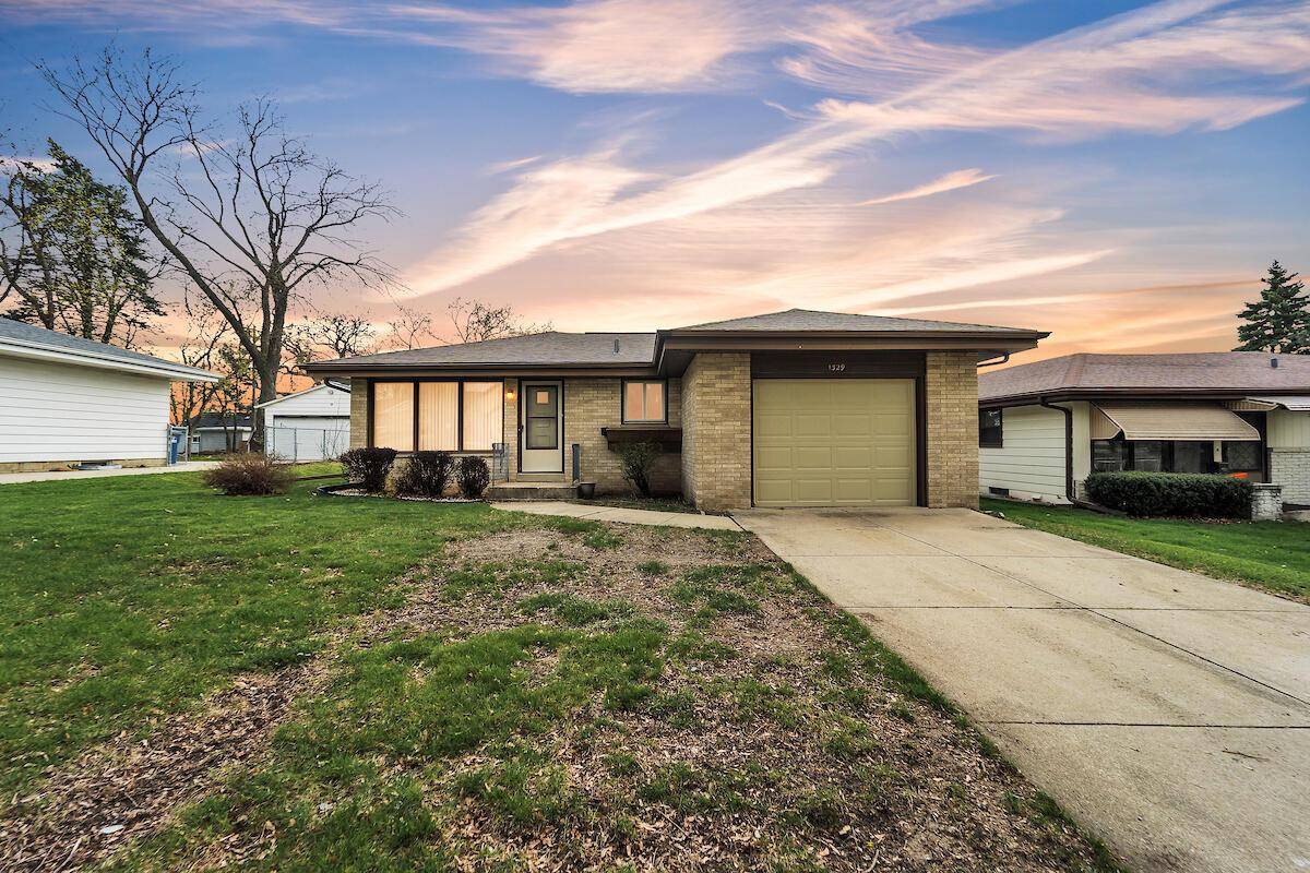 Racine, WI 53405,1329 Virginia STREET