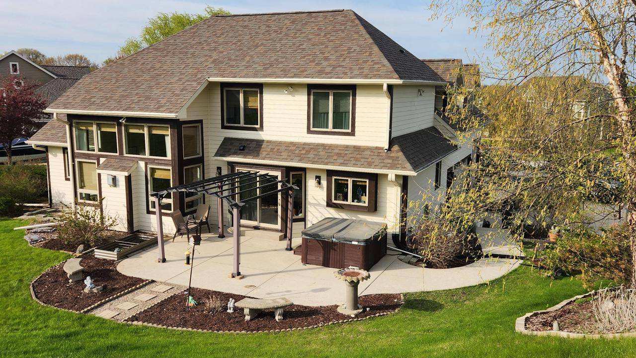 Pewaukee, WI 53072,N15W29972 Brookstone CIRCLE