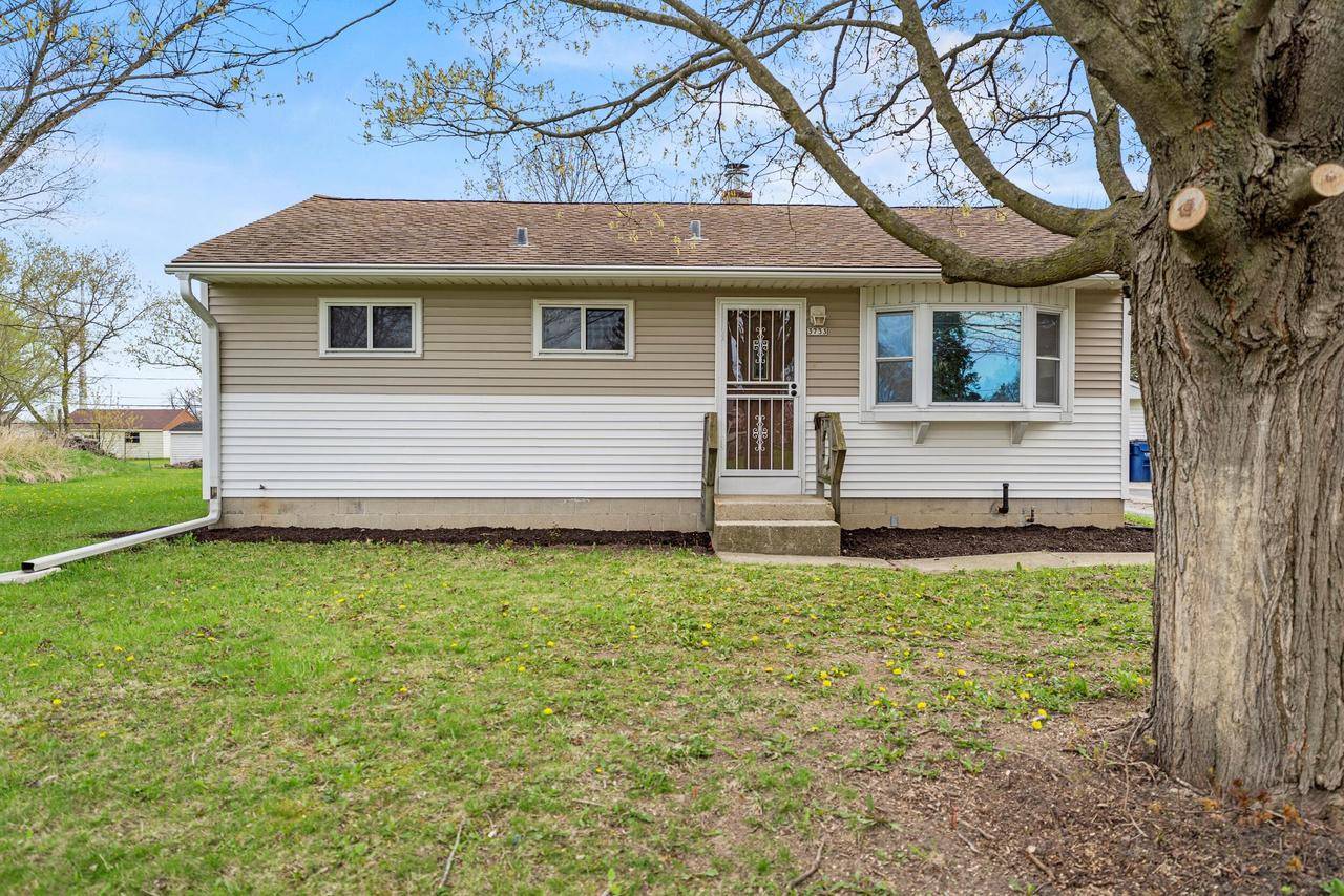 Oak Creek, WI 53154,3733 E Becker ROAD