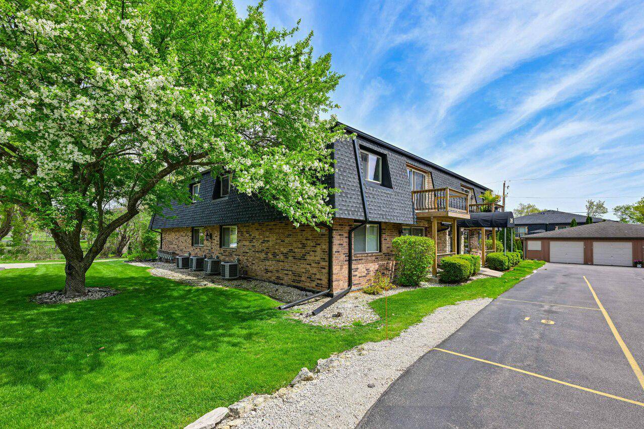 Williams Bay, WI 53191,205 Williams STREET #7