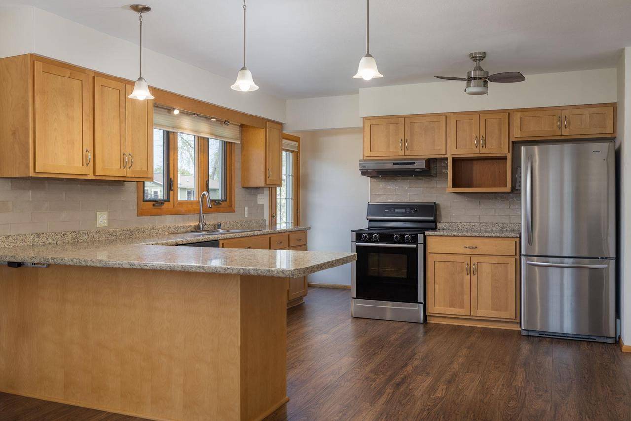 La Crosse, WI 54603,907 Lancaster STREET