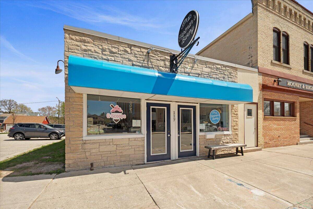 Plymouth, WI 53073,117 Division STREET