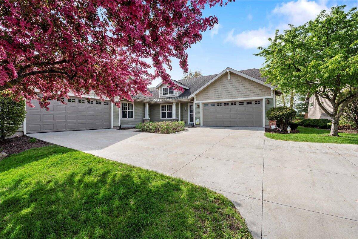 Mc Farland, WI 53558,6015 Canyon PARKWAY