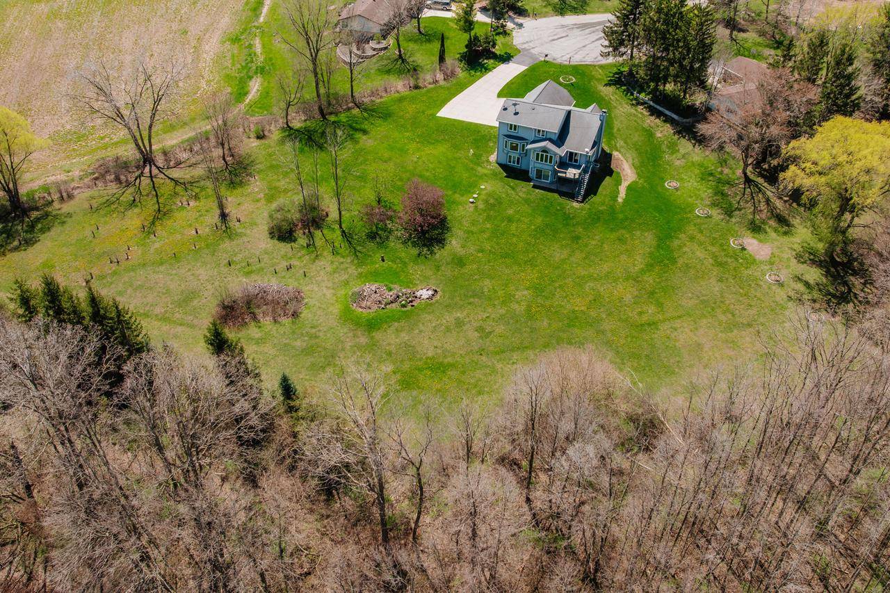 Cedarburg, WI 53012,734 Cresthill COURT