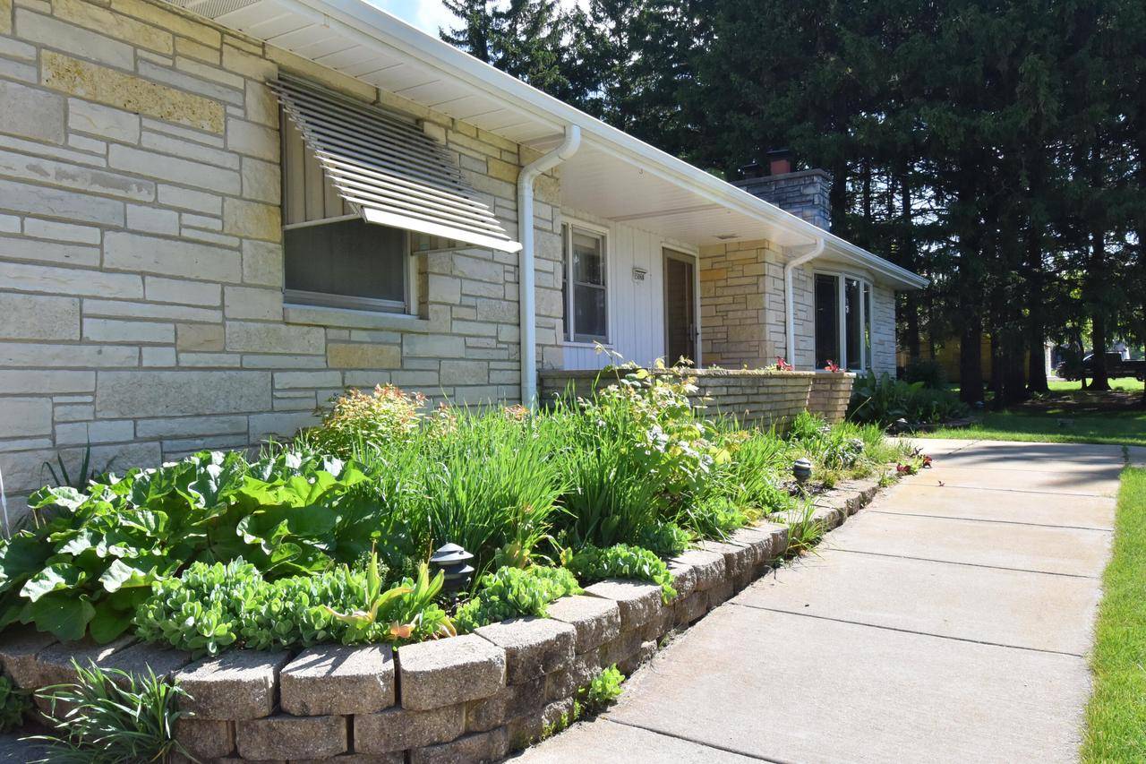Brookfield, WI 53005,15060 Carpenter ROAD