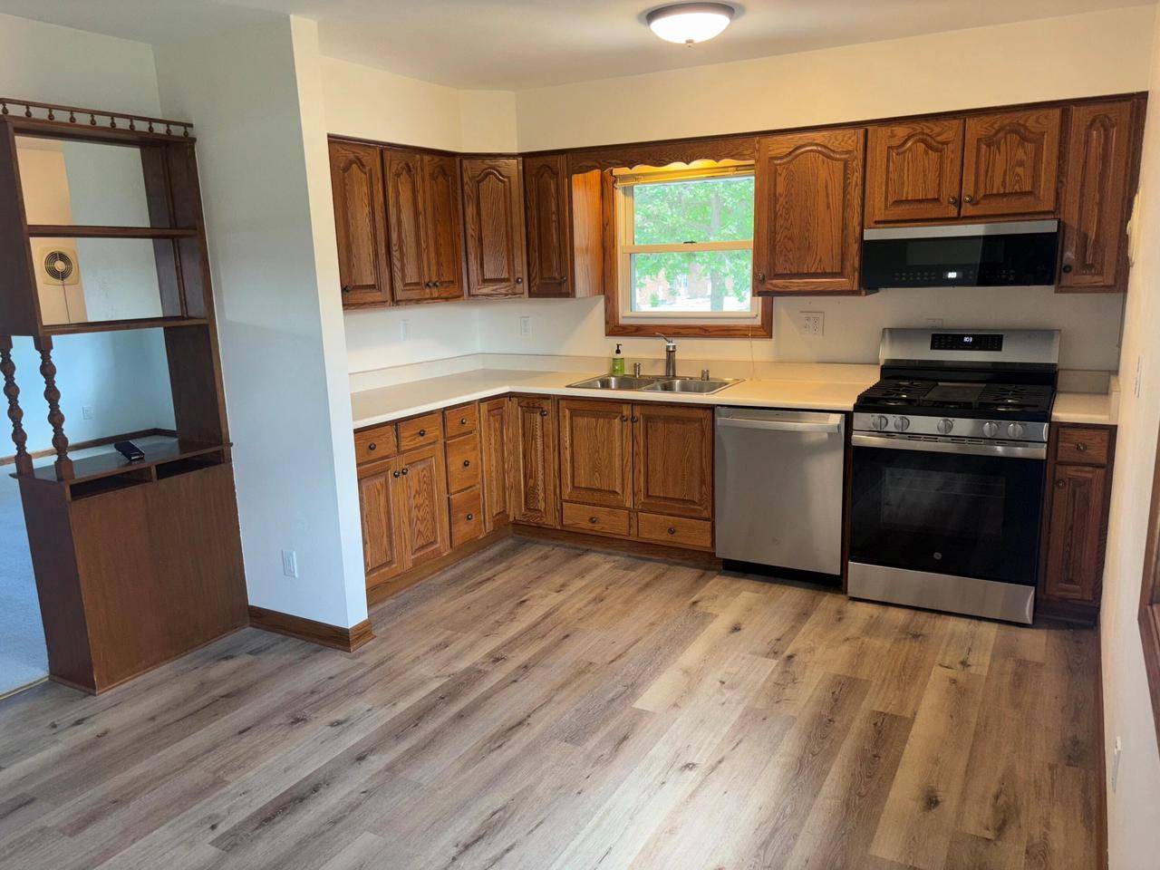 West Allis, WI 53227,2161 S 111th STREET
