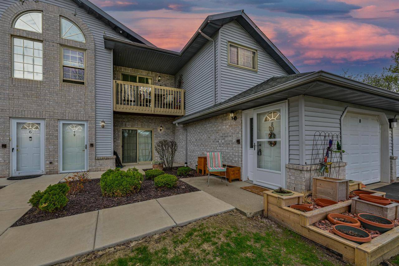 Franklin, WI 53132,9436 W Loomis ROAD #8