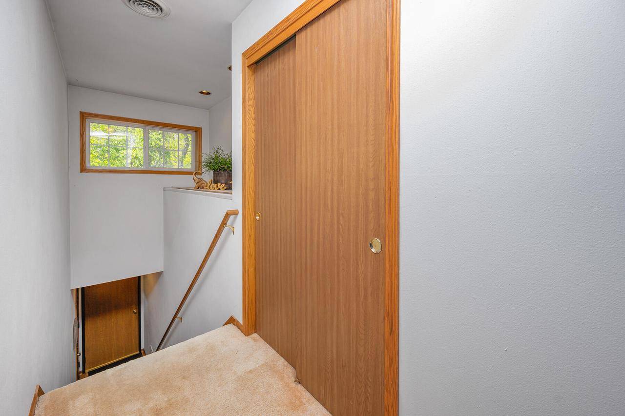 Cudahy, WI 53110,6205 S Creekside DRIVE #8