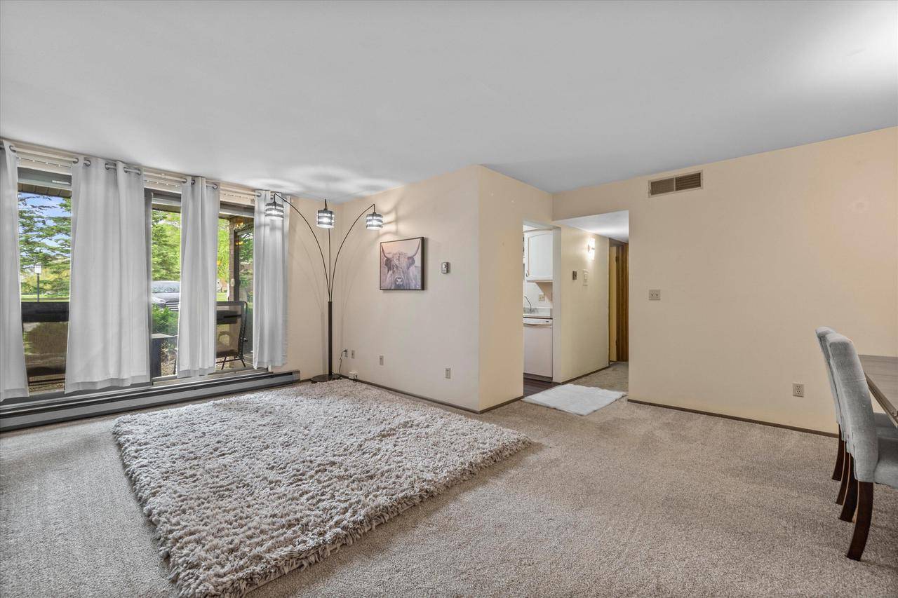 Milwaukee, WI 53222,3759 N 88th STREET #101
