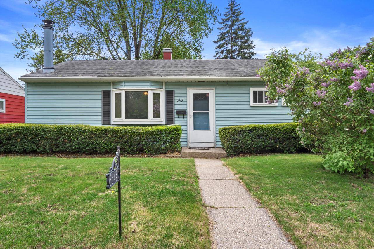 Milwaukee, WI 53219,6643 W Verona COURT