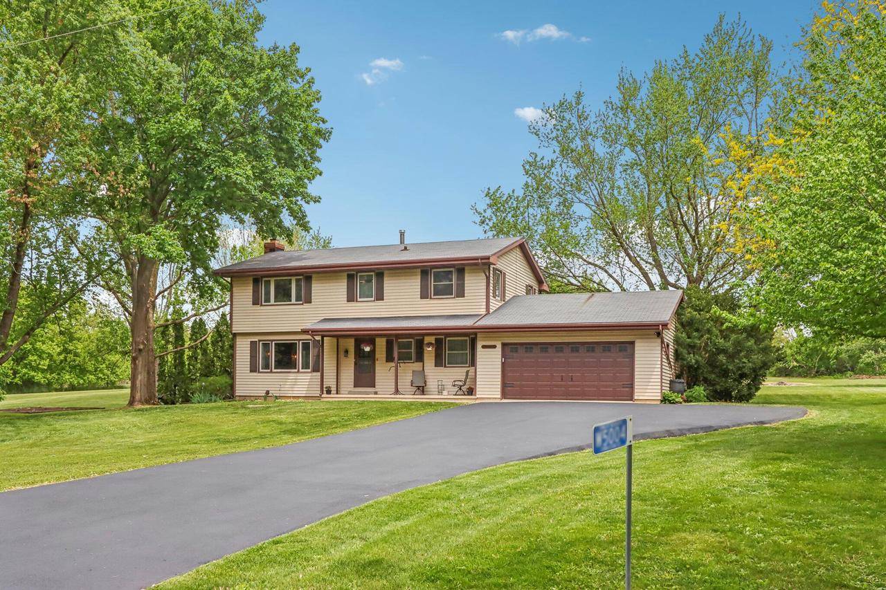 Walworth, WI 53184,W5004 Cobblestone ROAD