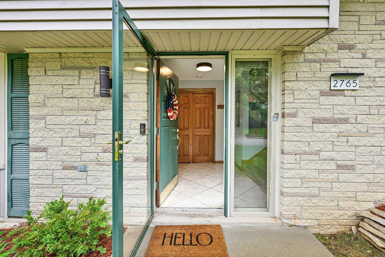 Wauwatosa, WI 53222,2765 Mayfair COURT