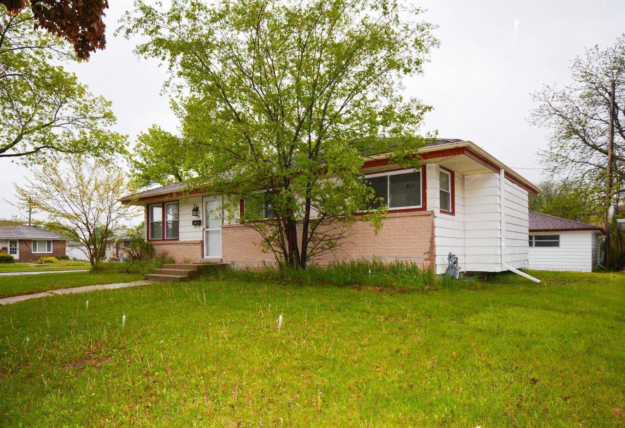 Milwaukee, WI 53223,7928 W Clovernook STREET