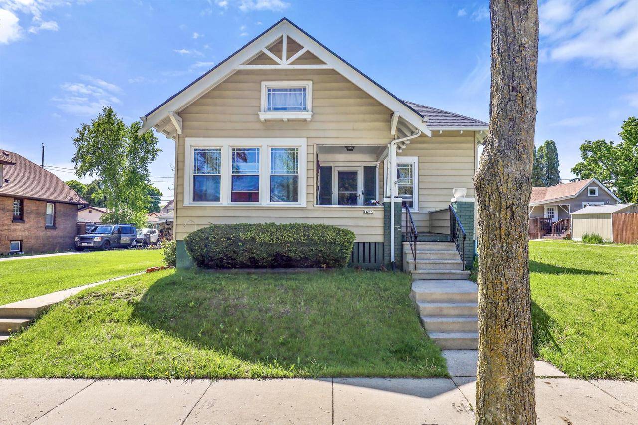 West Allis, WI 53214,1623 S 57th STREET