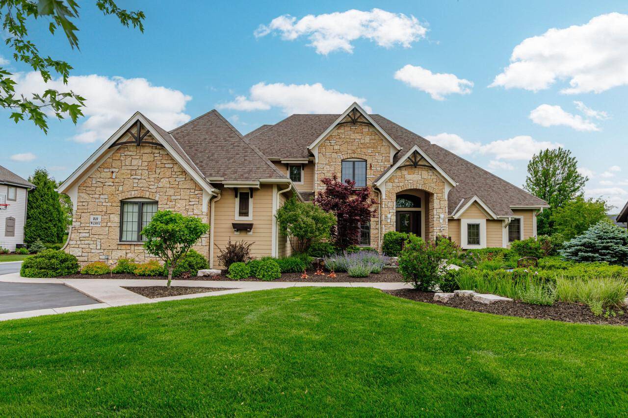 Pewaukee, WI 53072,N39W23802 Broken Hill CIRCLE N