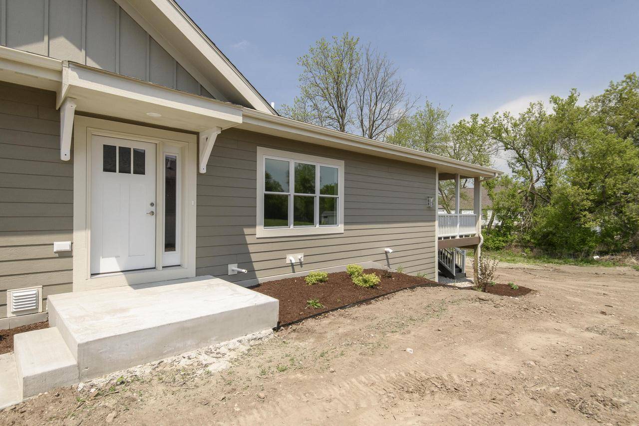 Lannon, WI 53046,20860 Gray STREET
