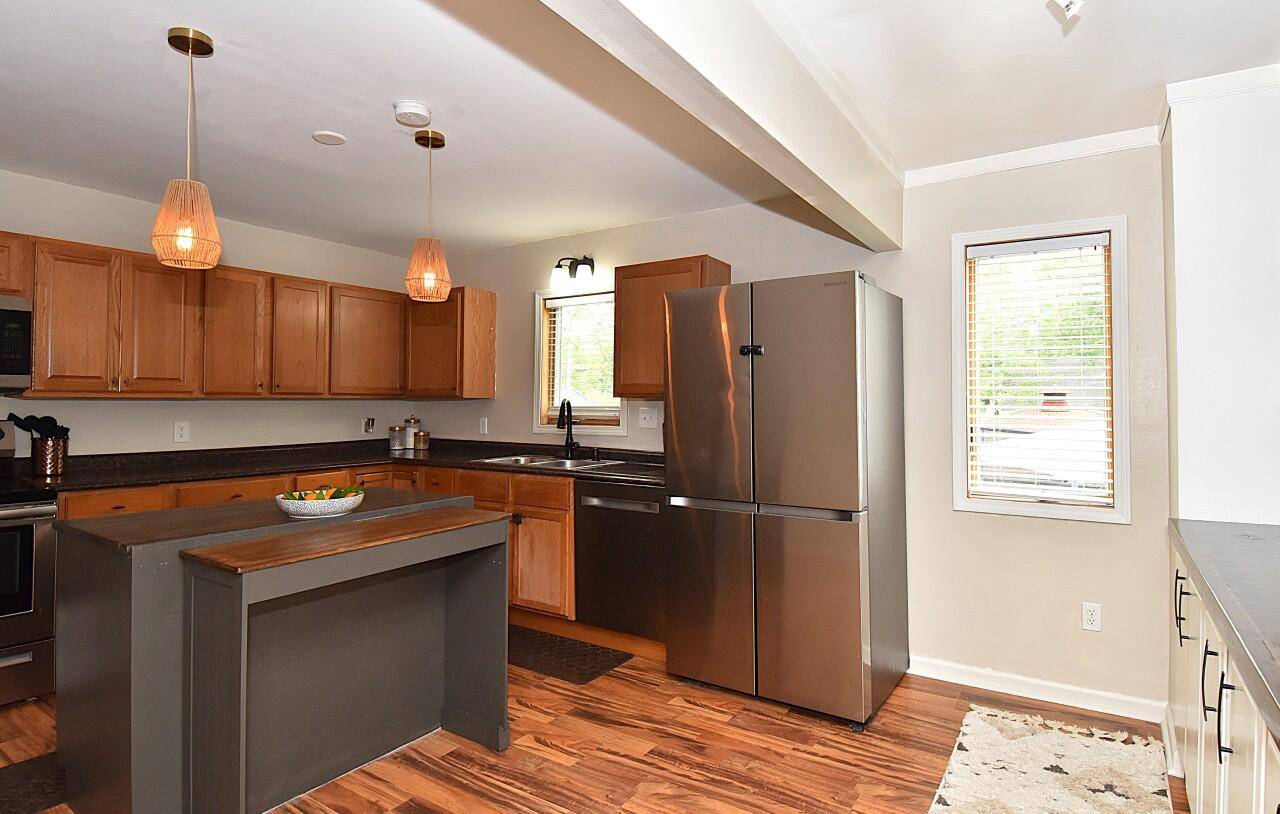 West Allis, WI 53214,814 S 114th STREET