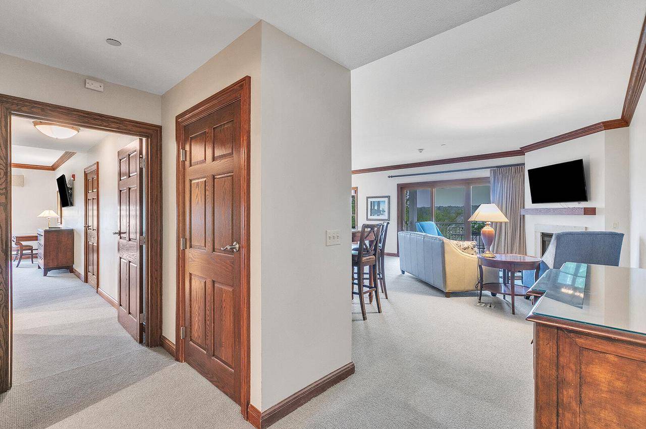 Elkhart Lake, WI 53020,101 Osthoff AVENUE #302 A-B