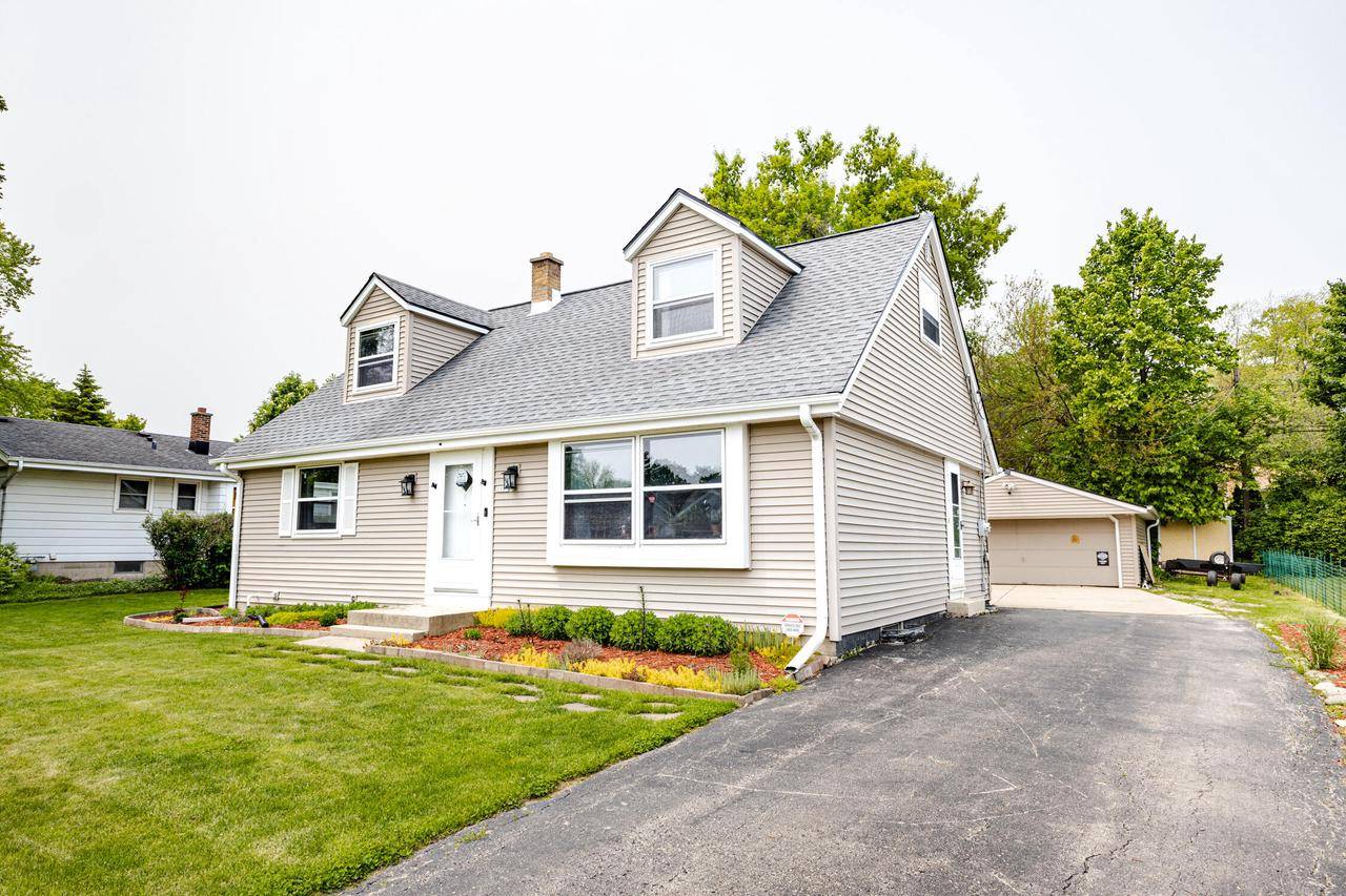 Brookfield, WI 53005,1185 Chester STREET
