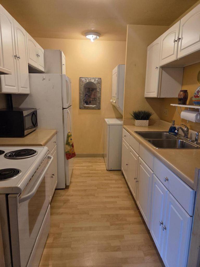 Kenosha, WI 53140,1448 29th COURT