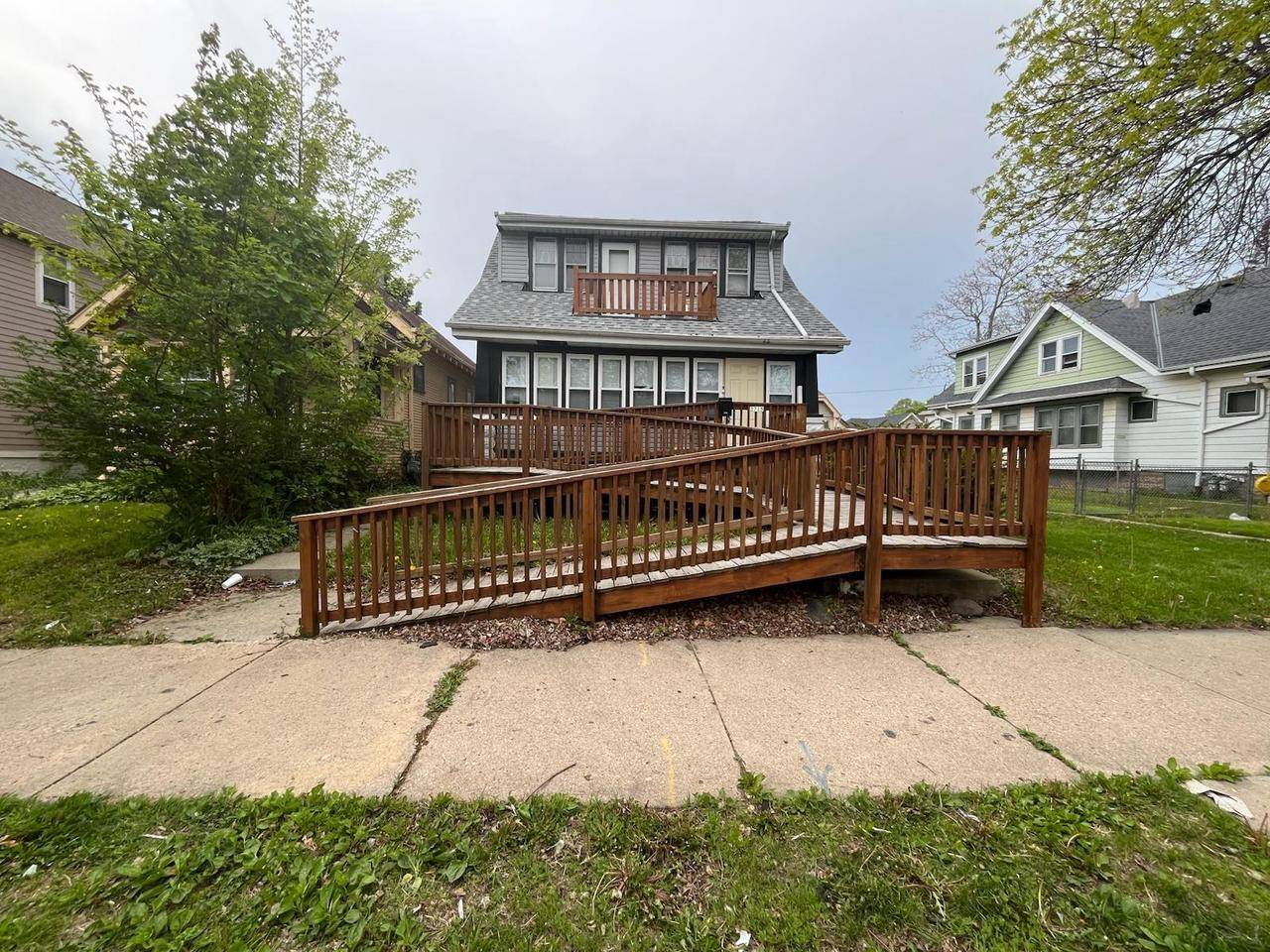 Milwaukee, WI 53206,3715 N 16th STREET