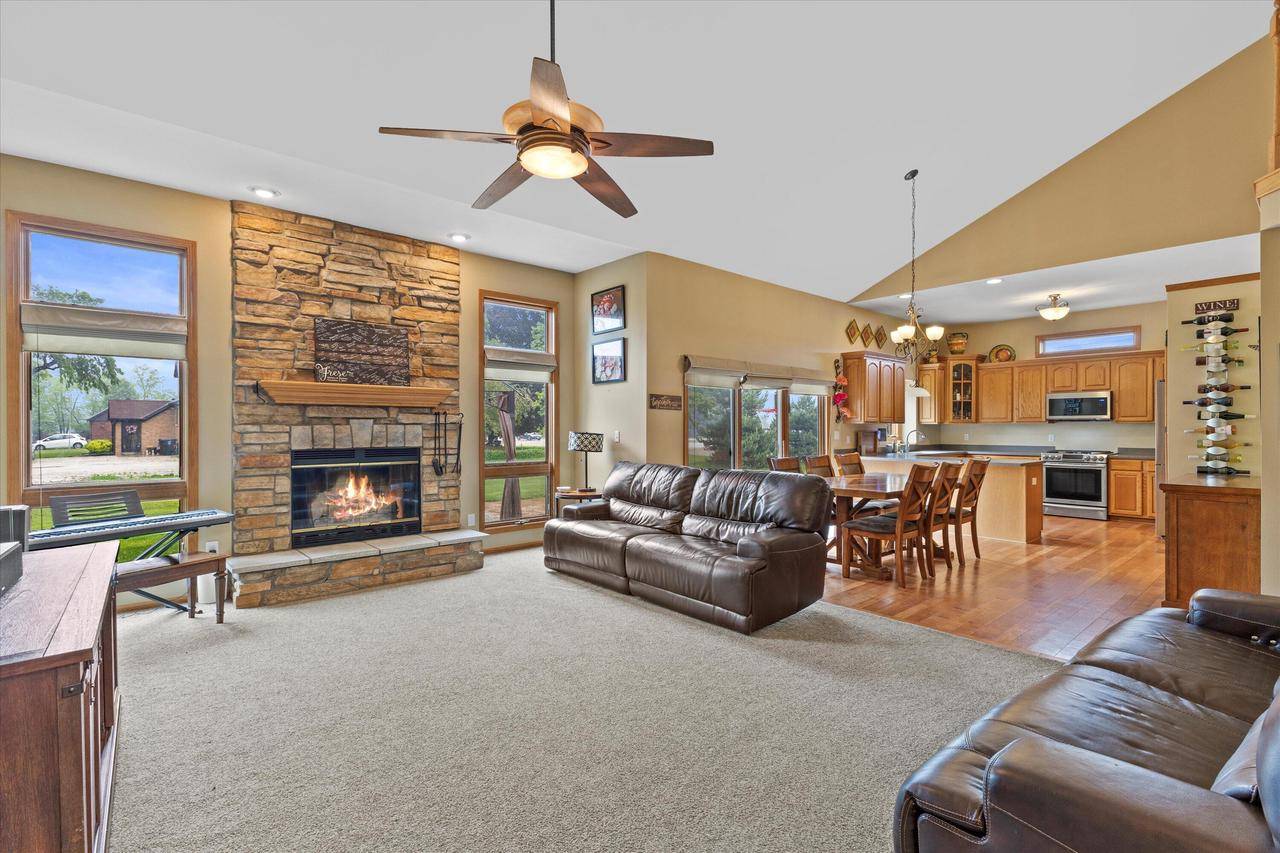 Kenosha, WI 53140,2208 11th STREET