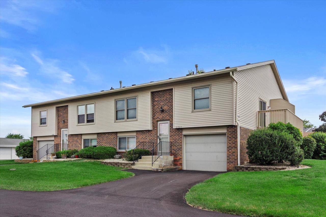 Franklin, WI 53132,10340 W Parkwood DRIVE
