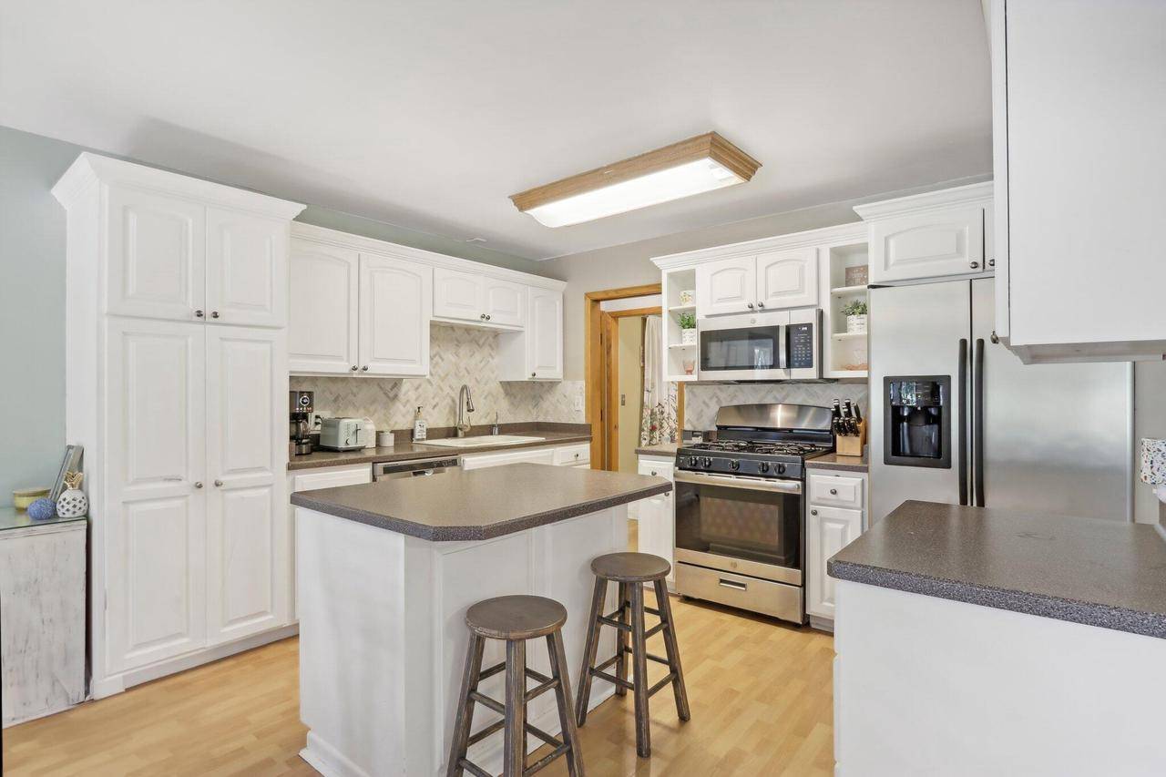 Plymouth, WI 53073,62 Evergreen DRIVE