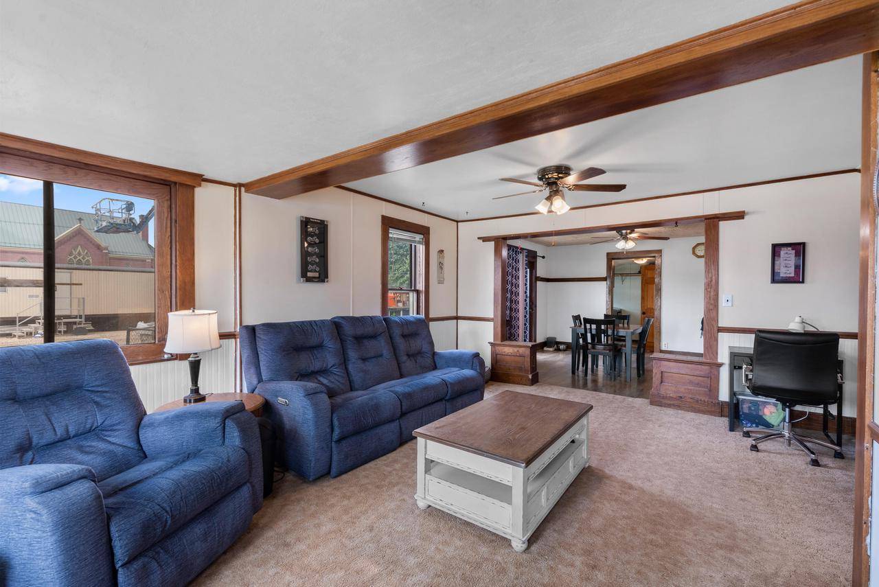 Kewaskum, WI 53040,1439 Parkview DRIVE