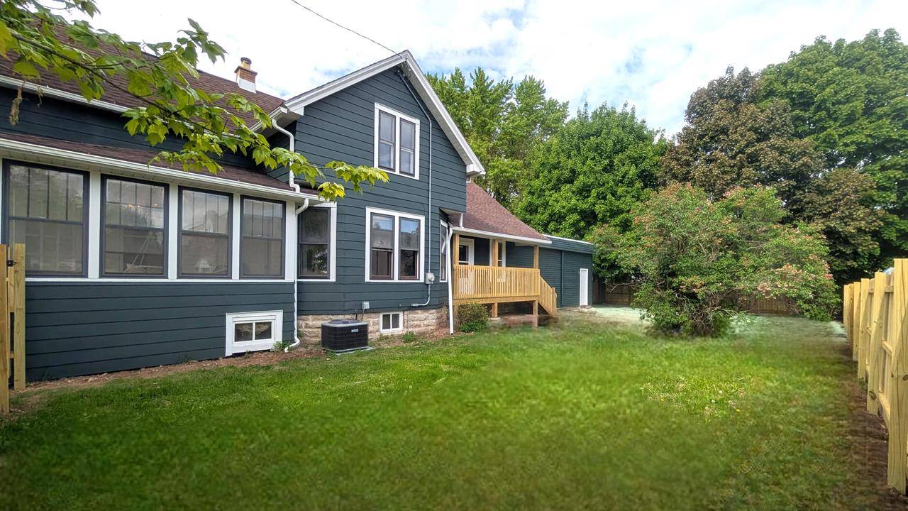 Oshkosh, WI 54902,2316 Oregon STREET