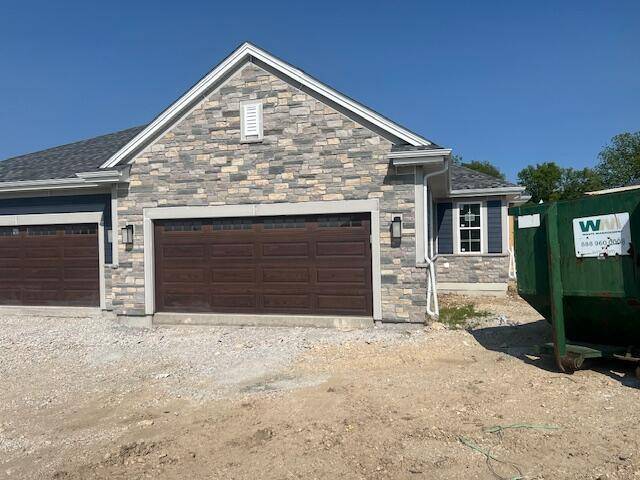 Waukesha, WI 53189,2125 Bluestem DRIVE #0102